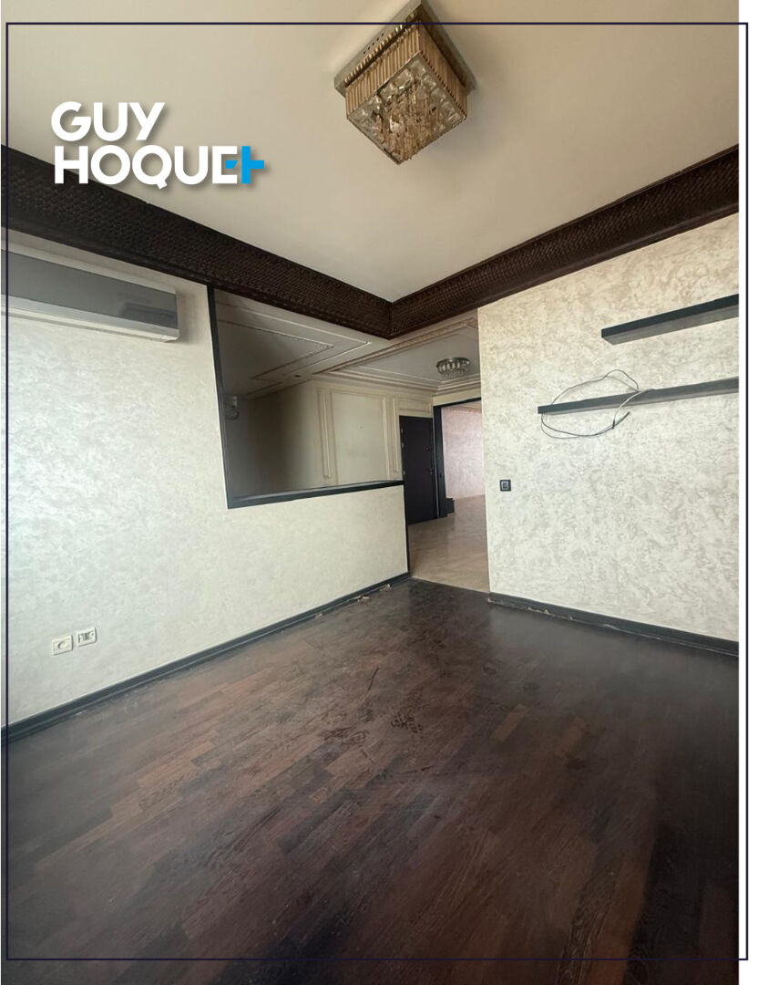 À vendre - Superbe appartement spacieux sur la très prisée rue Ahmed Charci