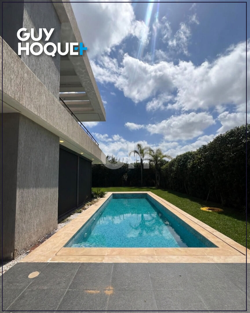 Magnifique villa meublée avec jardin et piscine Dar Bouazza