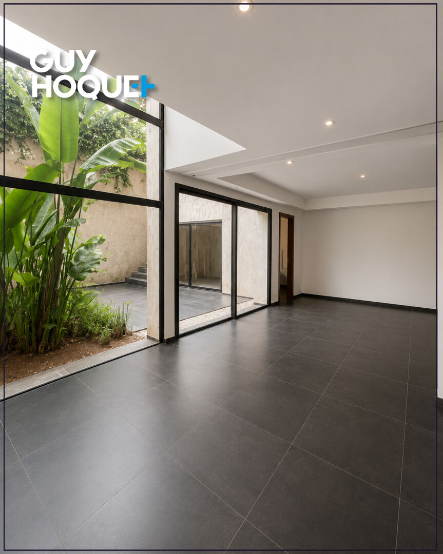 Magnifique villa non meublée 5 suites , jardin et piscine Dar Bouazza
