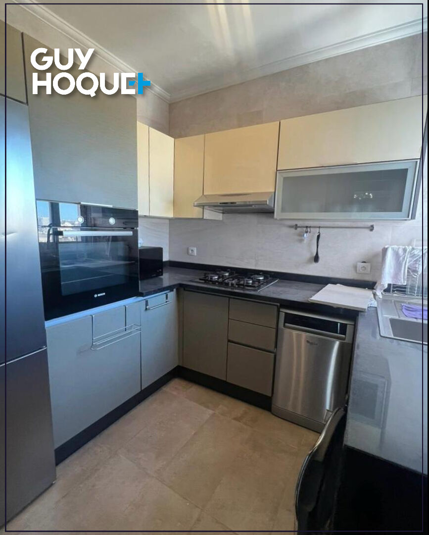 Appartement lumineux sans vis-à-vis au coeur du Boulevard d'Anfa ? 2 chambres, étage élevé