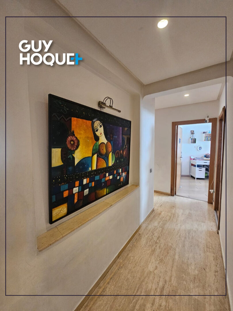 Élégant Appartement de 227 m² au Coeur de Racine