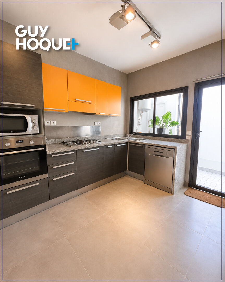 MAGNIFIQUE APPARTEMENT MEUBLÉ DE 155 M² Racine