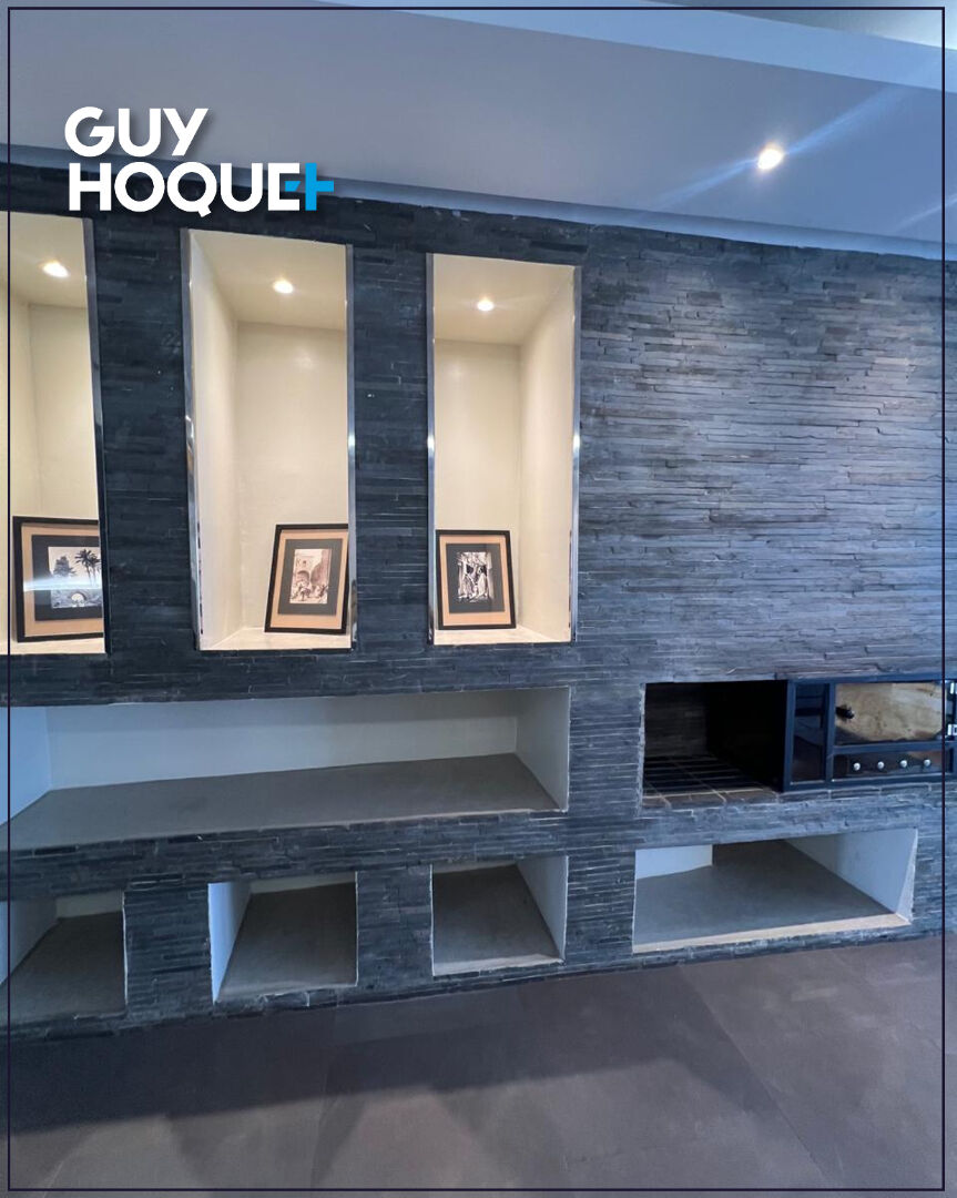 MAGNIFIQUE APPARTEMENT MEUBLÉ DE 155 M² Racine