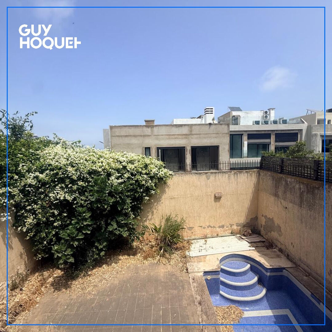 Maison à refaire à Ain Diab Extension