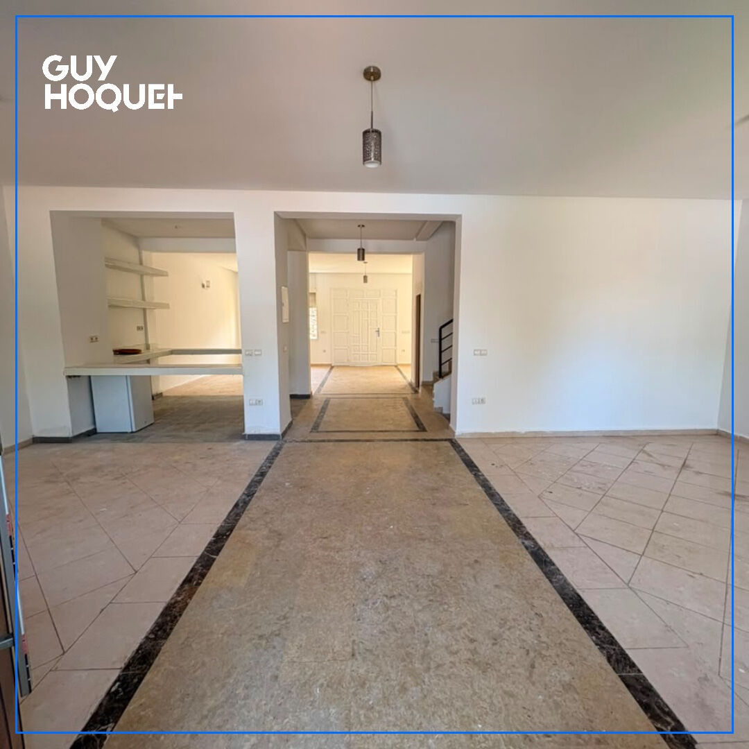 Villa de 236M2 remit à neuf