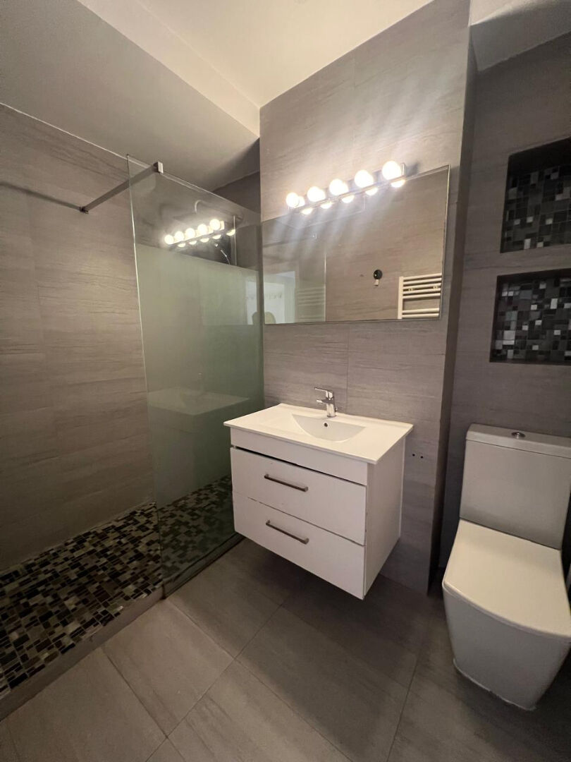 Appartement meublé 3 chambres  Racine