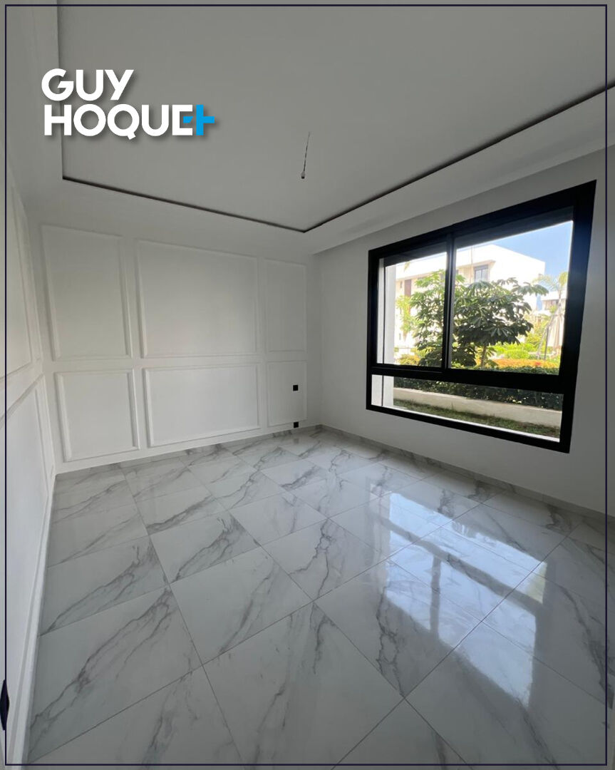 Appartement vide 3 chambres avec jardin Ain Diab