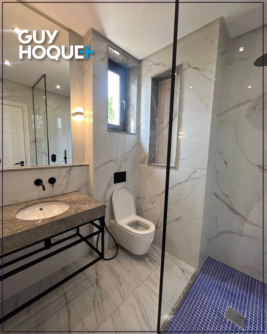 Appartement vide 3 chambres avec jardin Ain Diab