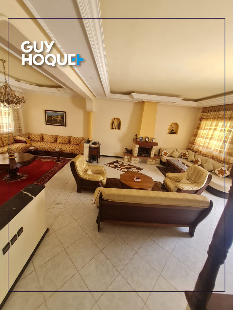 Villa à fort potentiel de rénovation ? Quartier Nawrass 229m2