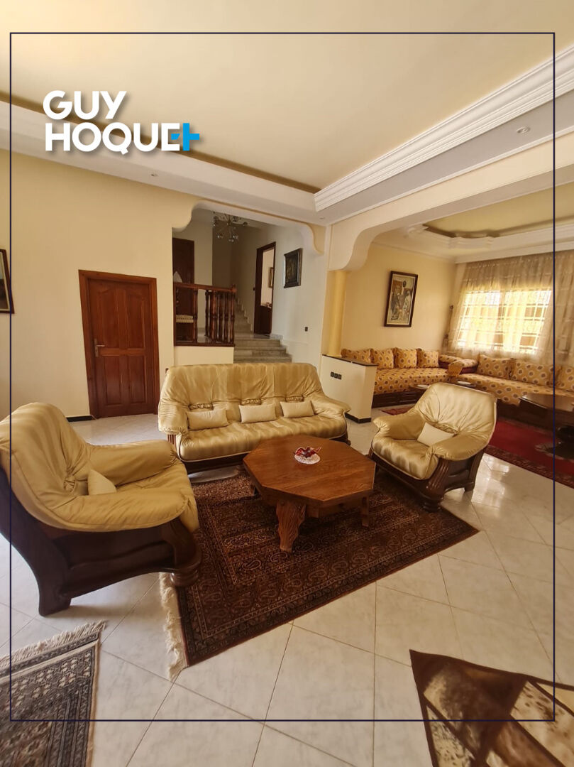 Villa à fort potentiel de rénovation ? Quartier Nawrass 229m2