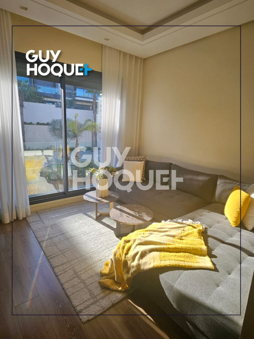 Superbe appartement de 199 m2 dont 15m2 de terrasse  avec 2 places de parking et box à Dar Bouazza