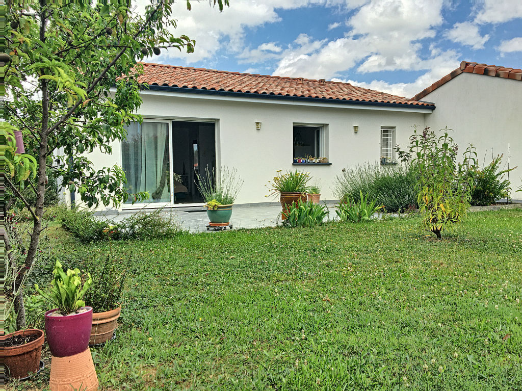 LAPEYROUSE CENTRE - VILLA T3