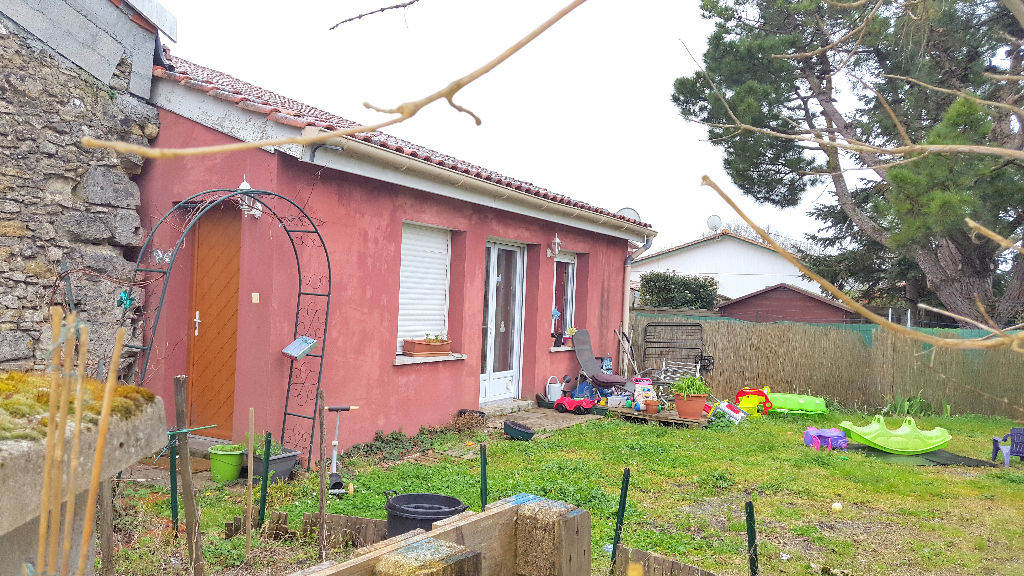 CUSSAC Maison 4 chambres