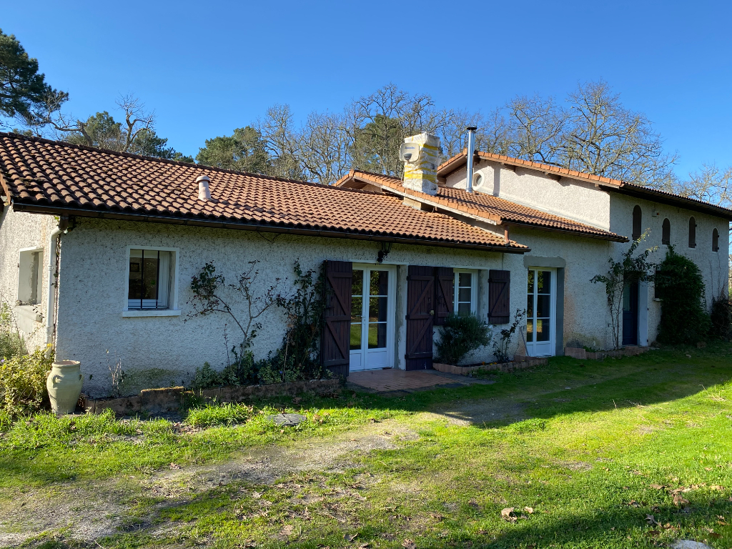 HOSTENS : maison 147 m² sur parc de 9725 m²