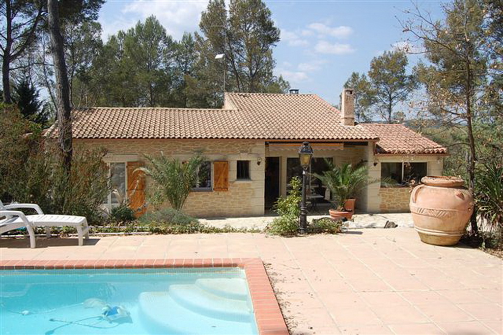PRADES-LE-LEZ - Maison de plain-pied 5 pièces - avec piscine