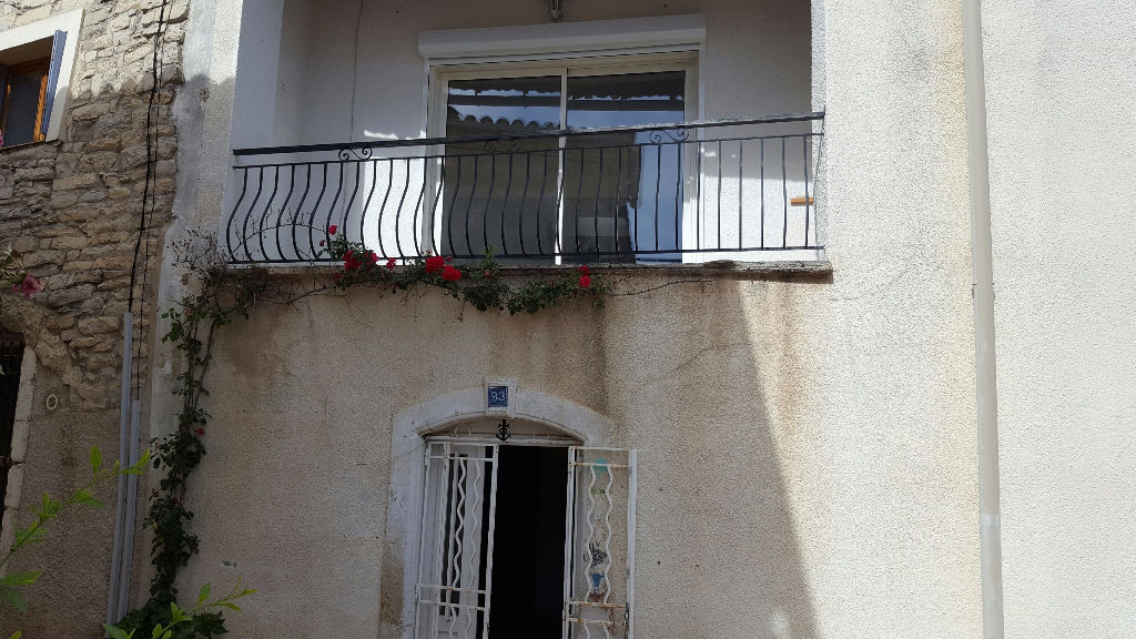 Bel appartement d'environ 100 m² terrasse, garage, possibilité de commerce en rez de chaussée