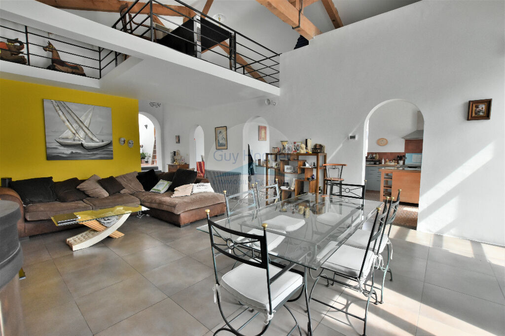 CERET : maison T4 (132 m²) à vendre proche centre-ville CERET