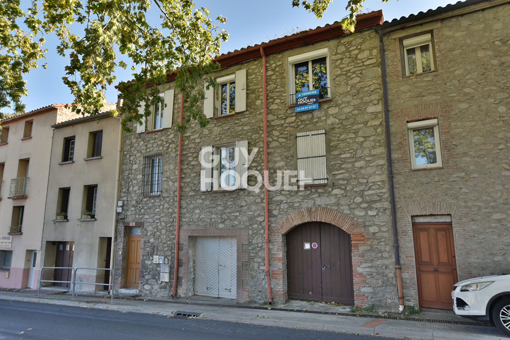 REYNES : appartement T3 (80 m²) à vendre