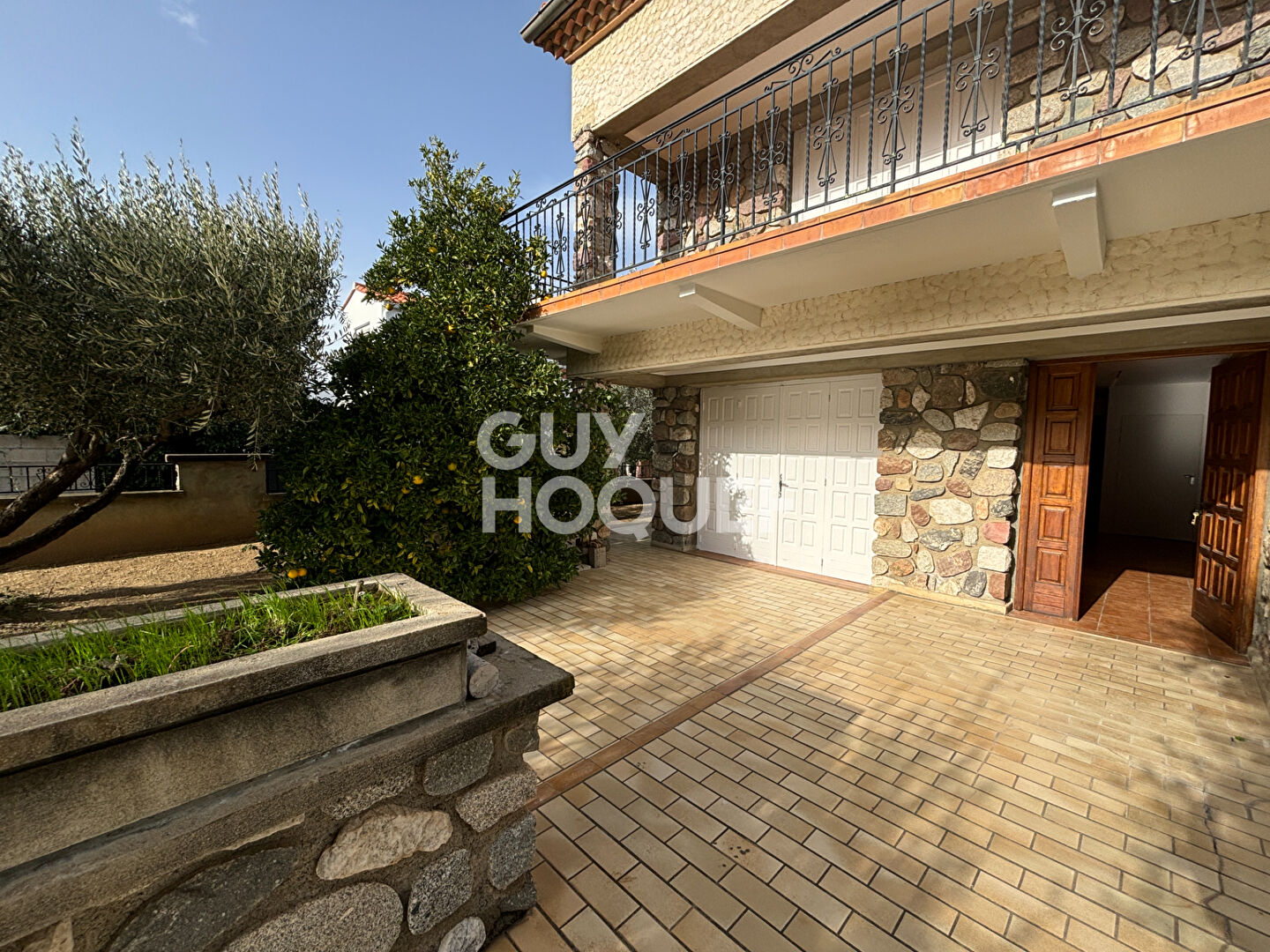 Appartement Rez de jardin à louer à Céret - 3 pièces avec terrain