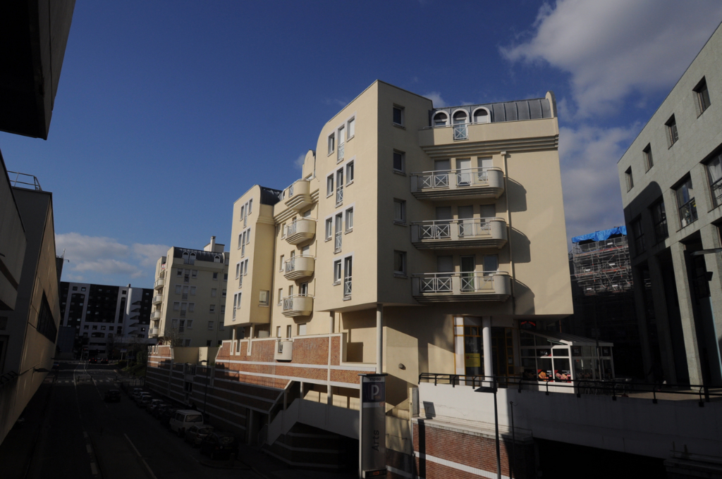 Appartement de type F4 à 5mn de la gare de cergy Prefecture