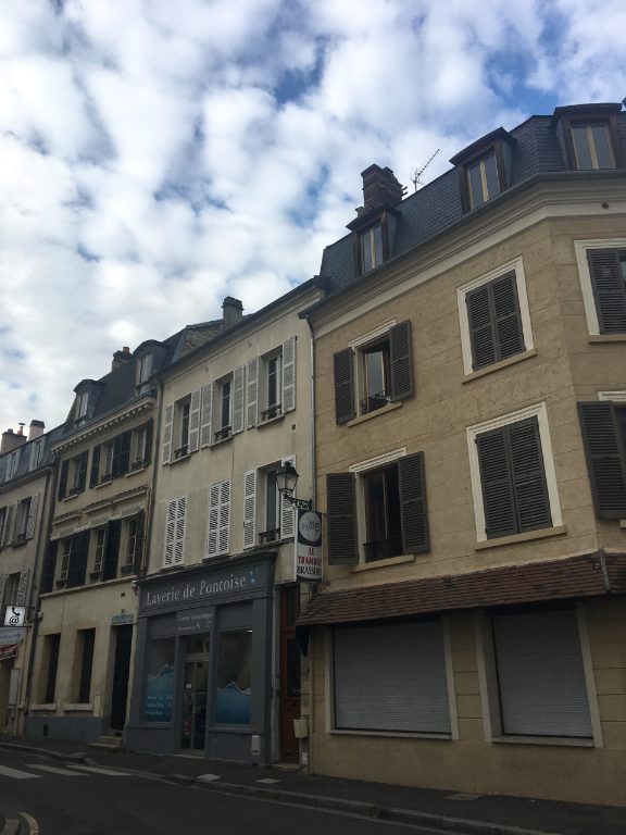Appartement type F2 situé à Pontoise proche Gare