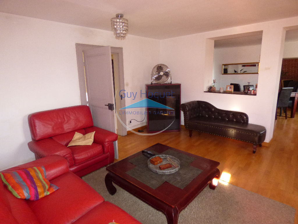 À vendre à BURNHAUPT LE HAUT , appartement duplex d'environ 131,36 m² avec  2.39 ares de  jardin