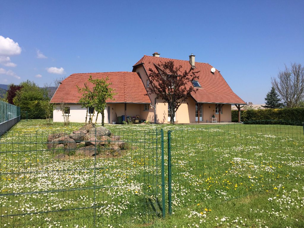 À vendre, maison 5 pièces d'environ 125 m² à Berrwiller (68500).