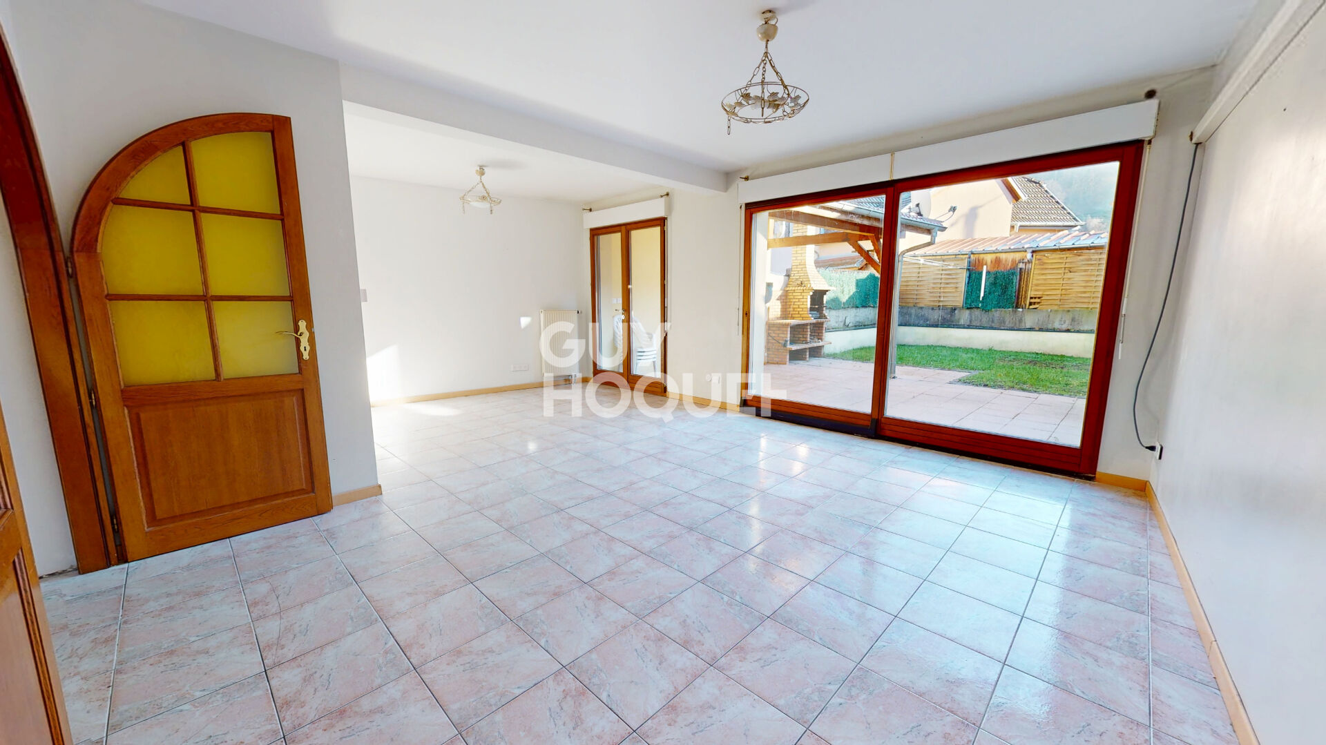 Maison de ville spacieuse de 135m² centre SAINT-AMARIN