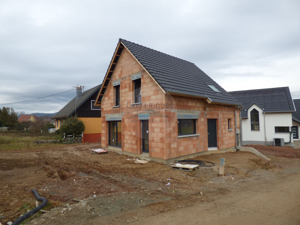Maison neuve en prêt à décoré 5 pièces de 125 m² sur 6 ares de terrain à SOPPE LE BAS