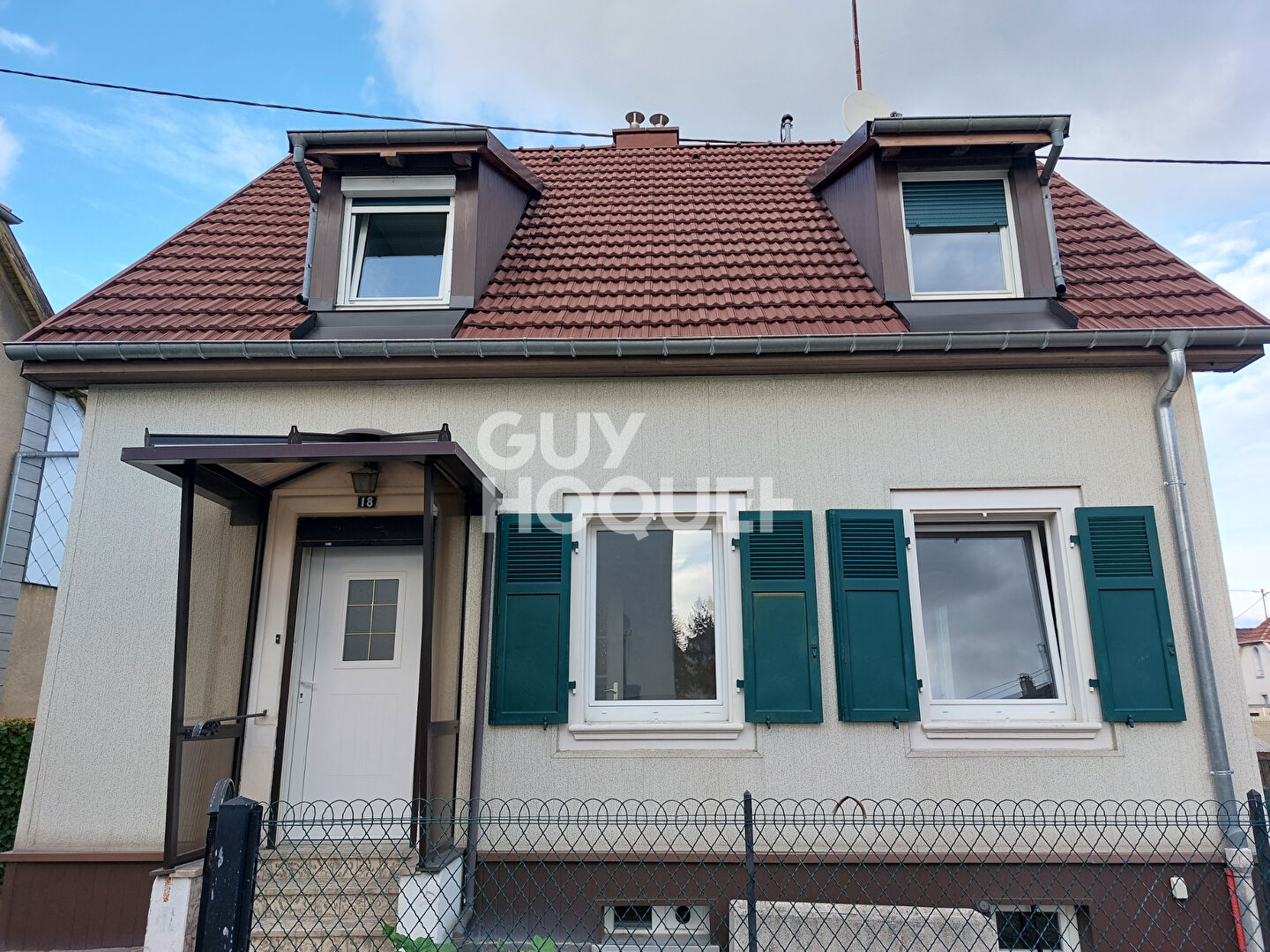 LOCATION : maison 4 pièces (98 m²) à CERNAY