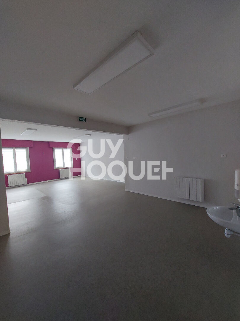Local professionnel, 3 pièces de 110,74 m² à THANN
