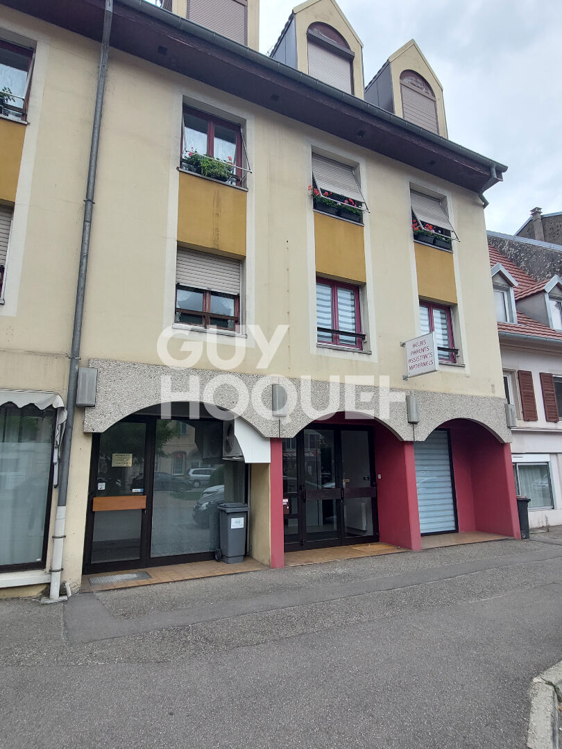 Local professionnel, 3 pièces de 110,74 m² à THANN