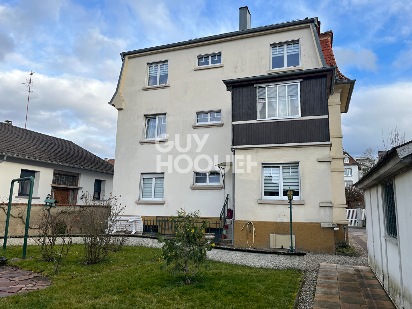 Maison à vendre à RIEDISHEIM - 9 pièces, 6 chambres, jardin