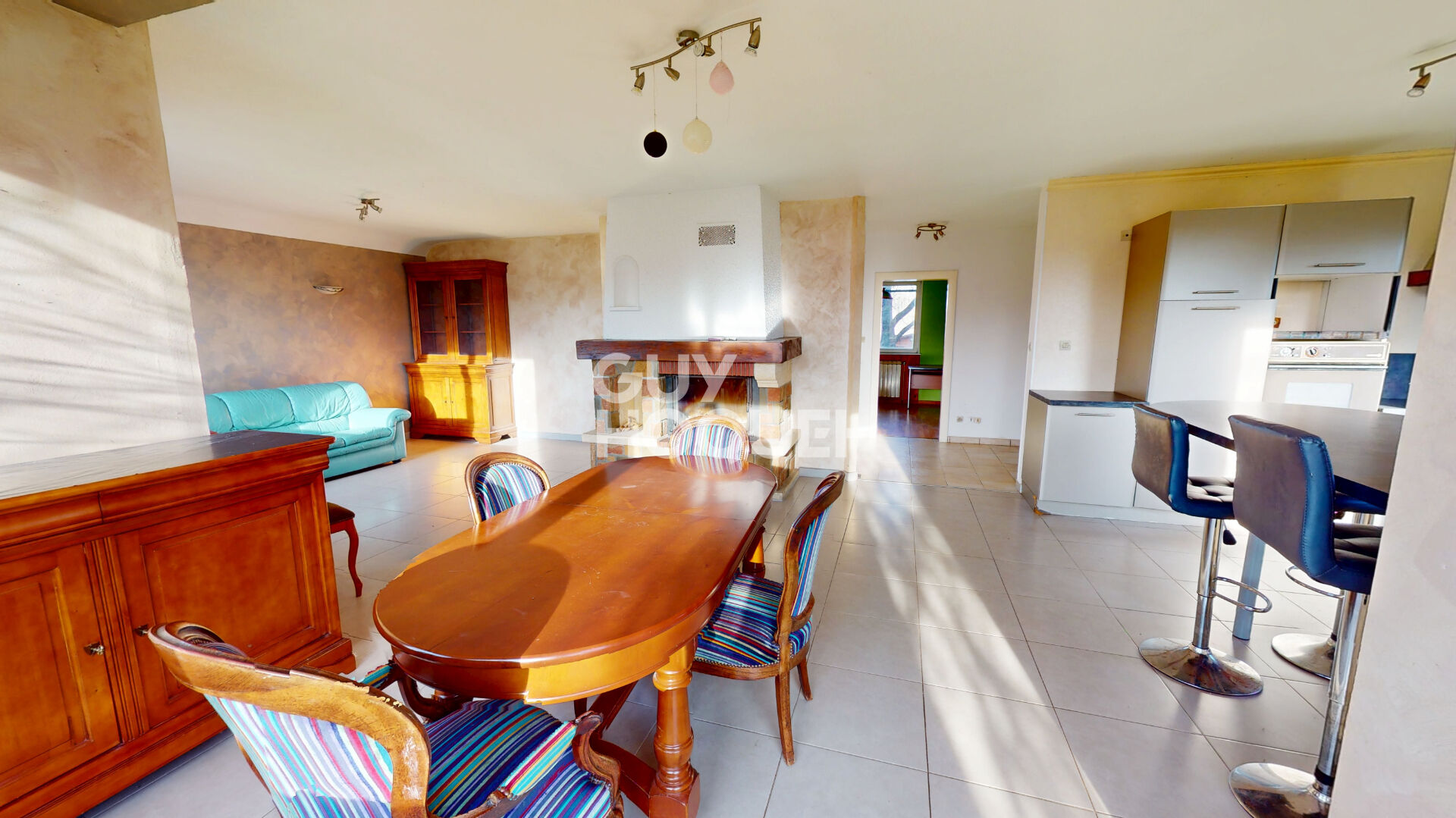 Maison familiale de 7 pièces avec piscine à vendre à Cernay