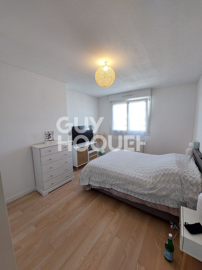 LOCATION : appartement  meublé T4 (89 m²) dernier étage à CERNAY