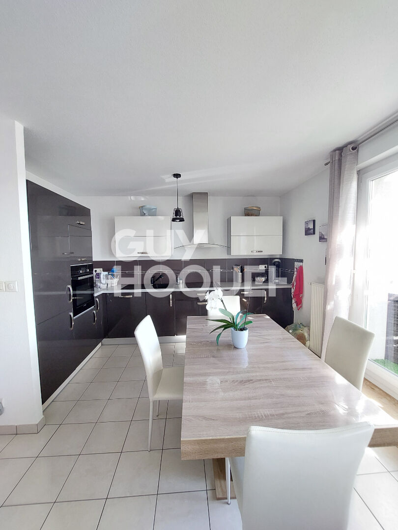 LOCATION : appartement  meublé T4 (89 m²) dernier étage à CERNAY