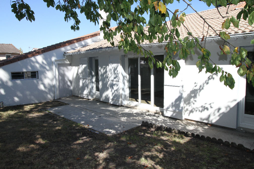 A louer maison CANEJAN 5 pièces