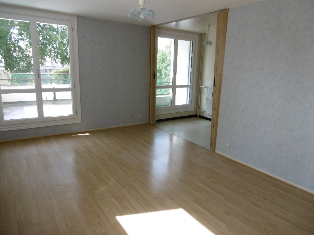 Appartement d'une surface habitable de 70,49 m² à vendre à CHALONS EN CHAMPAGNE (51000).