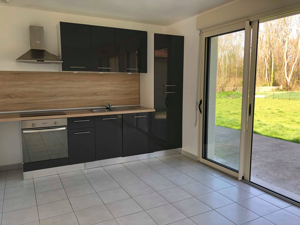 Maison 5 pièces d'environ 87 m² à louer à MAIRY SUR MARNE (51240).