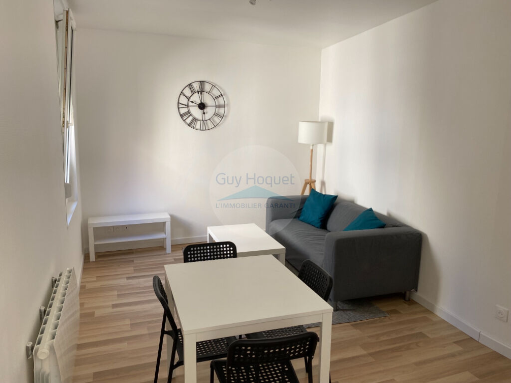 Location : appartement MEUBLE de T2 (33m²) à CHALONS EN CHAMPAGNE