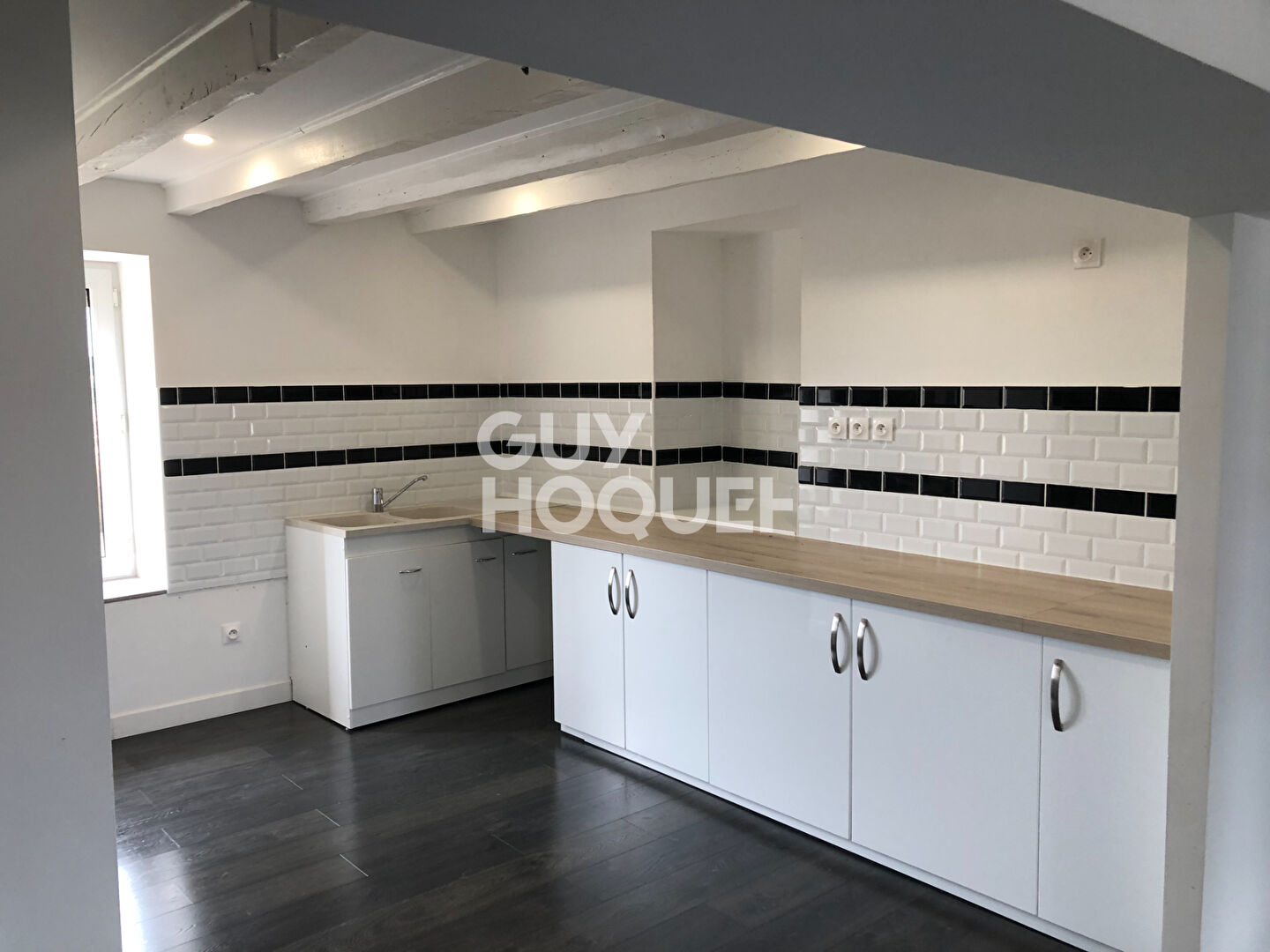 CHAMPFORGEUIL : appartement F4 à louer