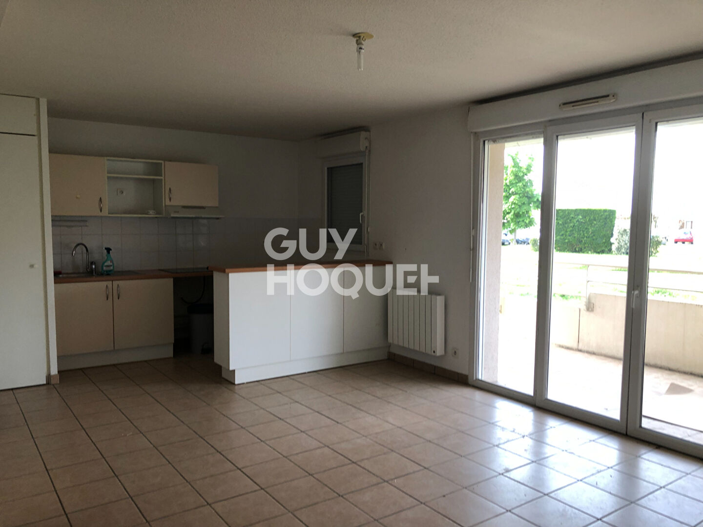 LOCATION : appartement 3 pièces (61 m²) à LUX