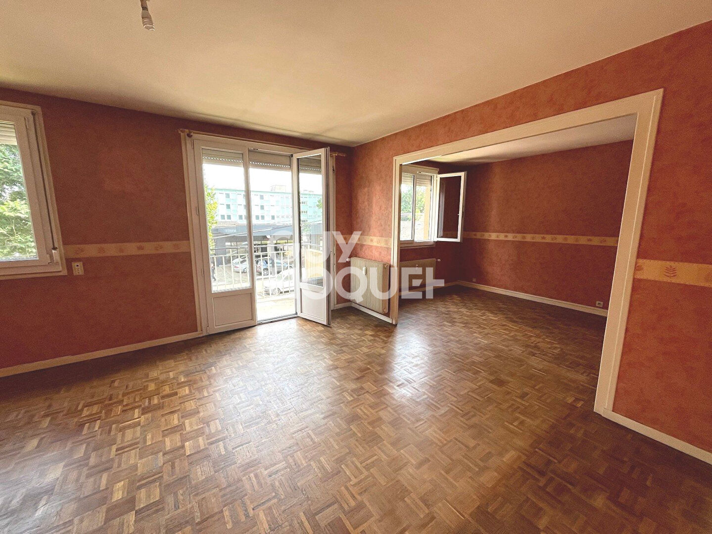 Grand T2 à rénover -Possibilité garage!