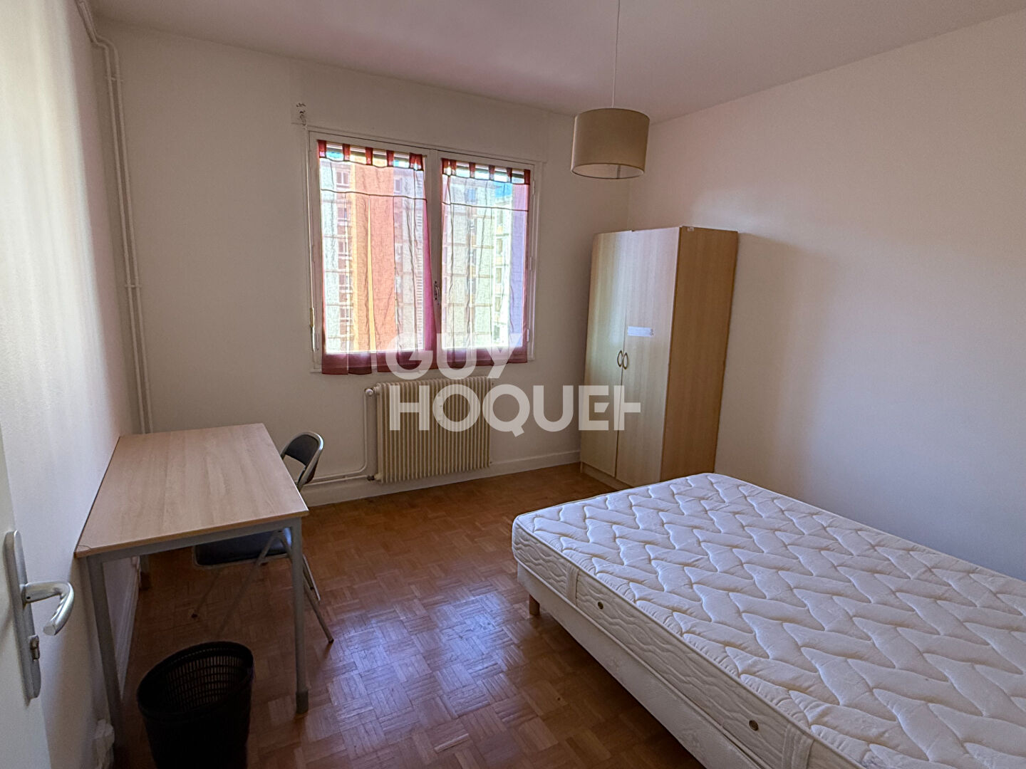 A deux pas du Parc des Biches!