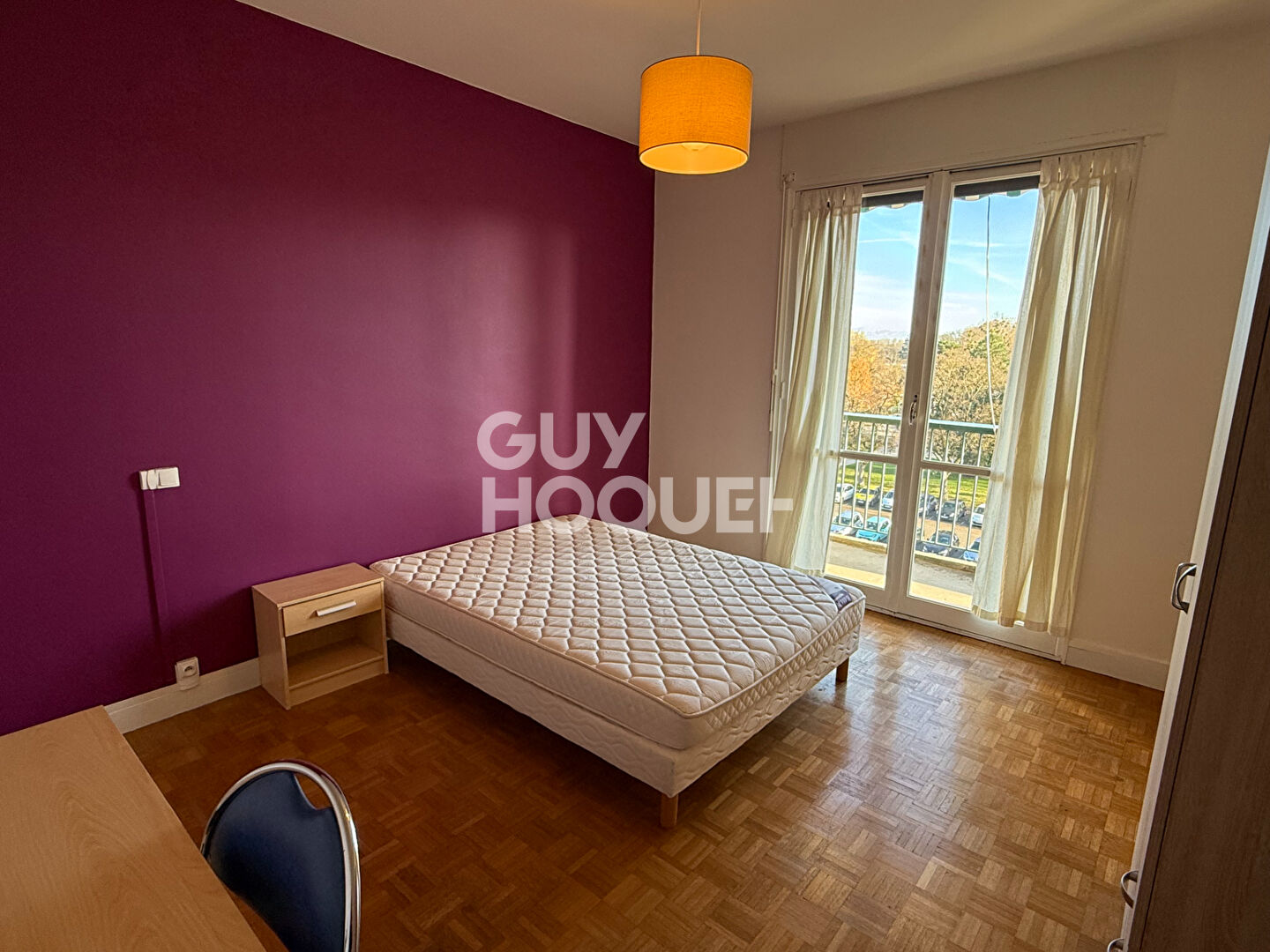 A deux pas du Parc des Biches!