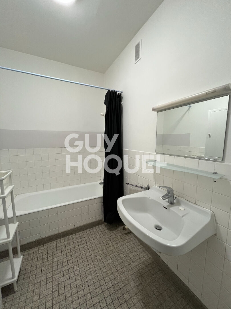 A deux pas du Parc des Biches!