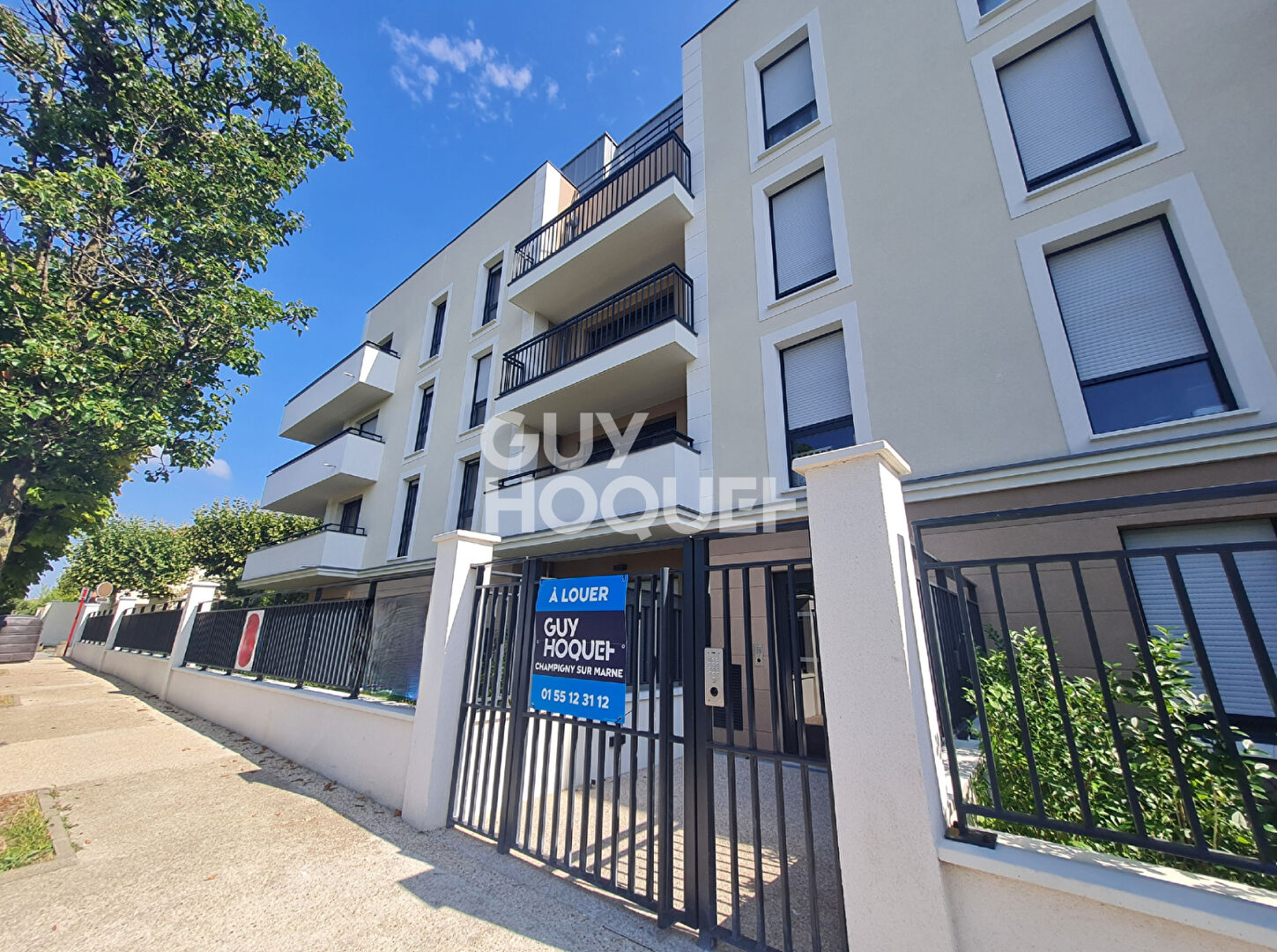 LIVRE EN JUIN 2023 - Appartement Champigny Sur Marne 4 pièces avec EXTERIEUR et parking privé