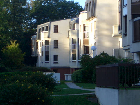 7mms pied de la Gare/20 mns Gare du Nord/25 kms de Roissy