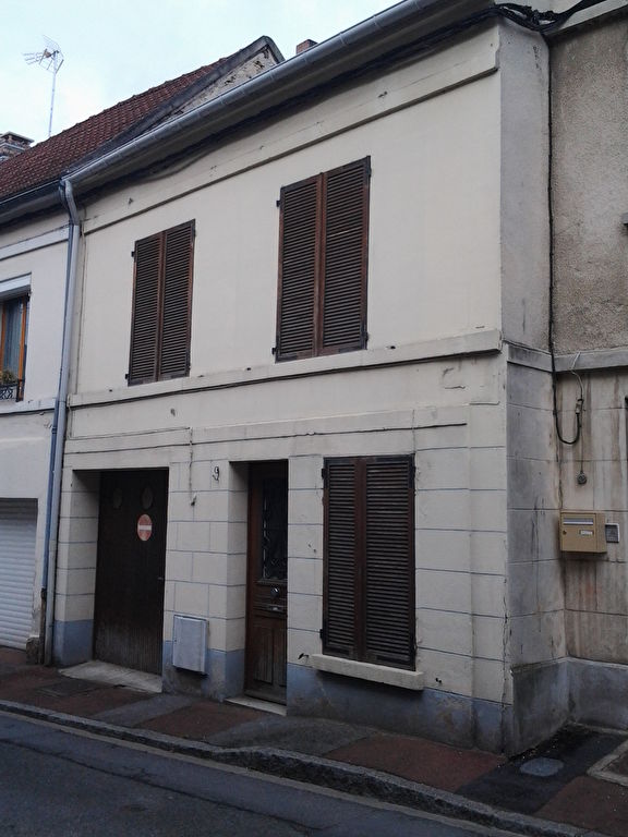 LIANCOURT proche de toutes commodités