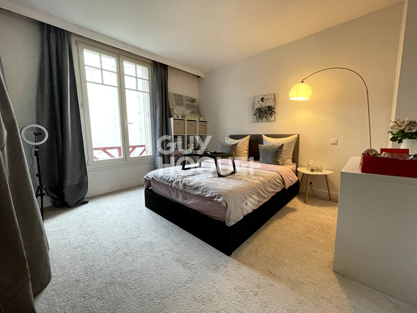 MAISON GARE CHANTILLY